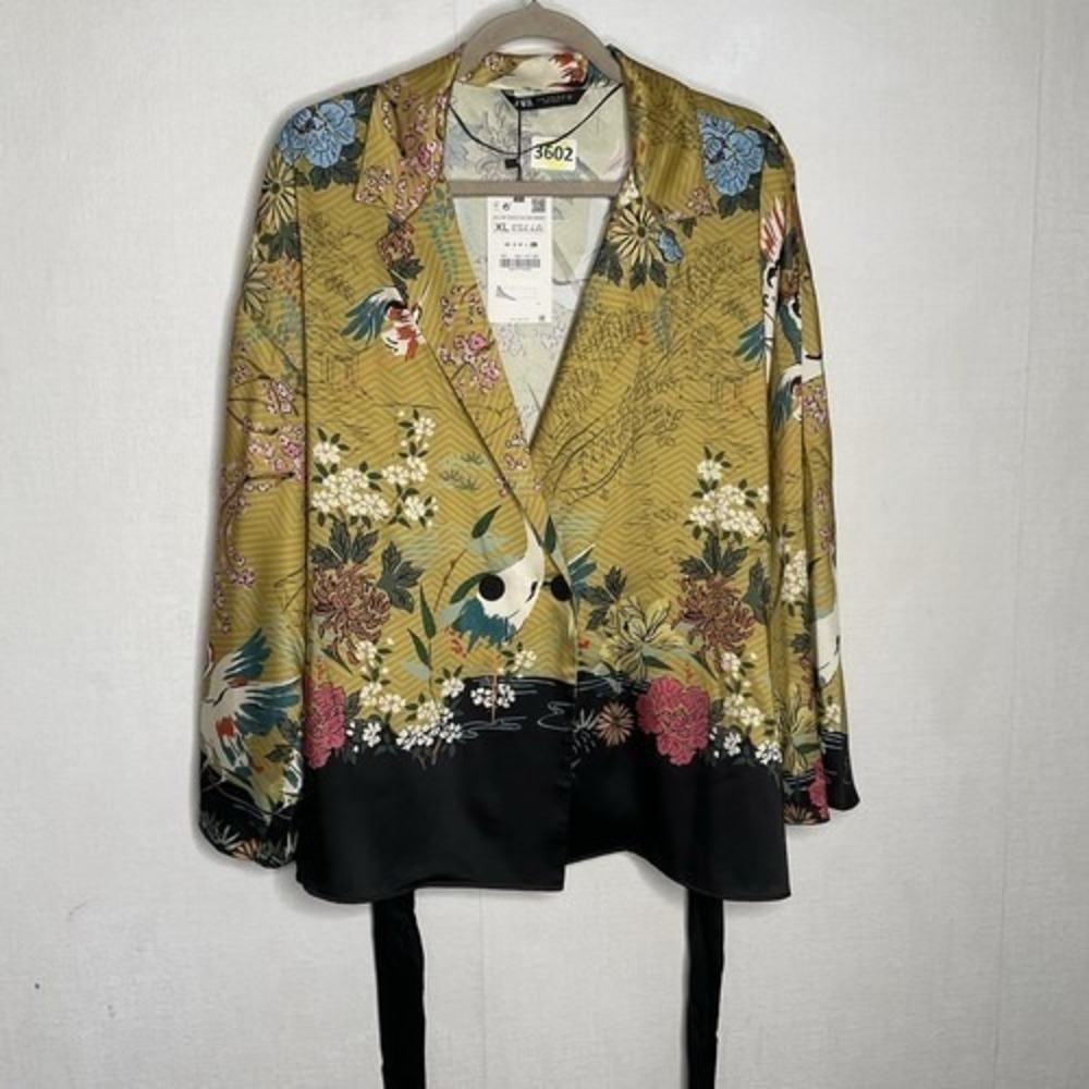 NWT Zara Yellow Satin Printed Belt Oriental Short Kimono Blouse Women XL Morocco